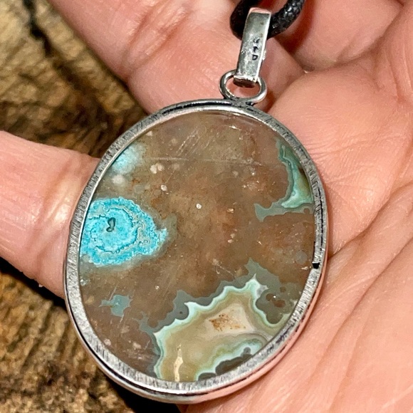 Crazy Lace Agate Crystal Pendant 2” - Picture 8 of 13